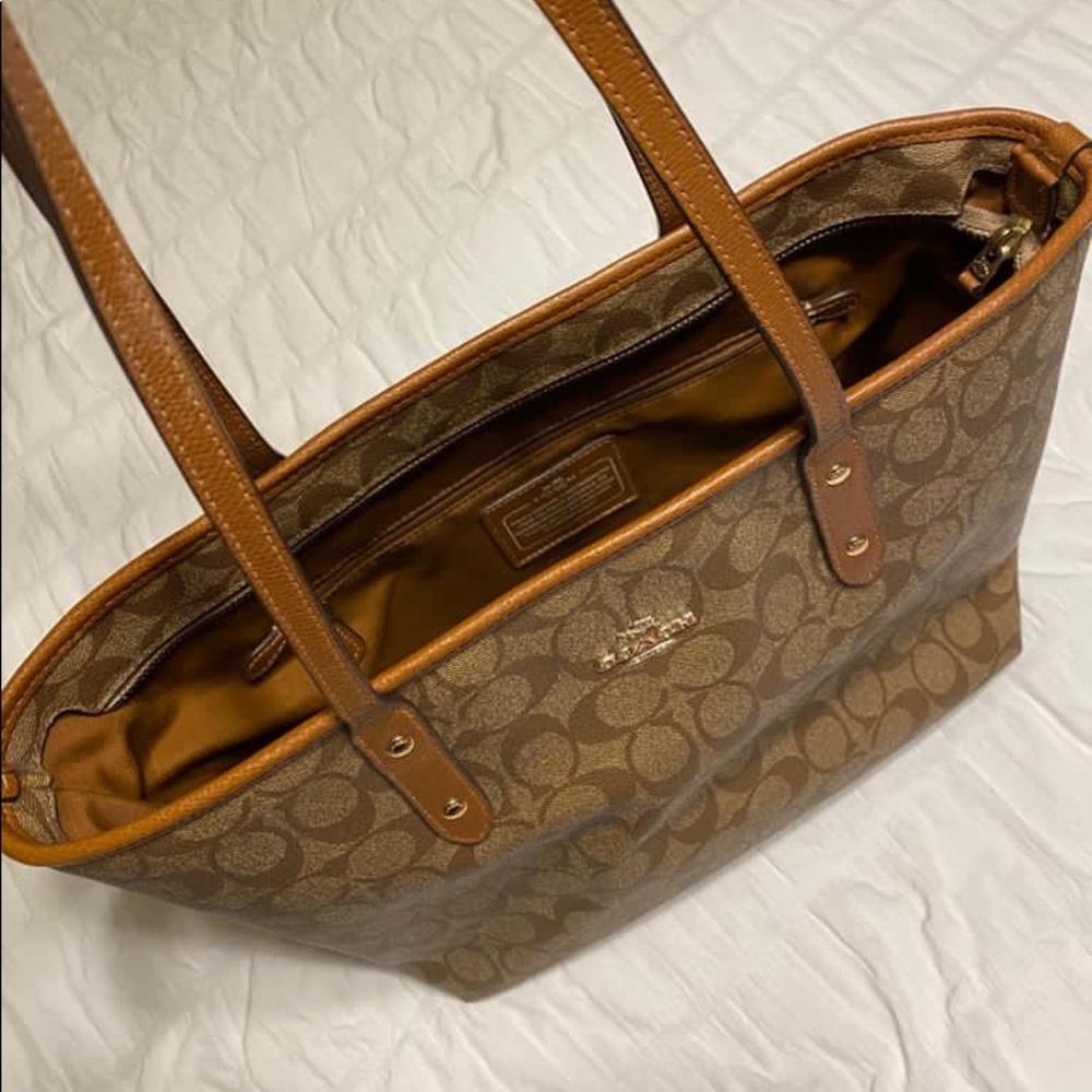 COACH 👜 - Picture 11 of 13